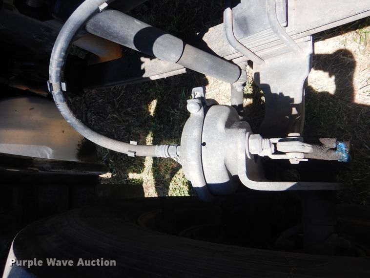 image for item GM9140 2010 Kenworth T370  box truck