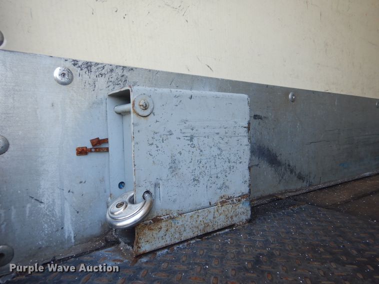 image for item GM9140 2010 Kenworth T370  box truck