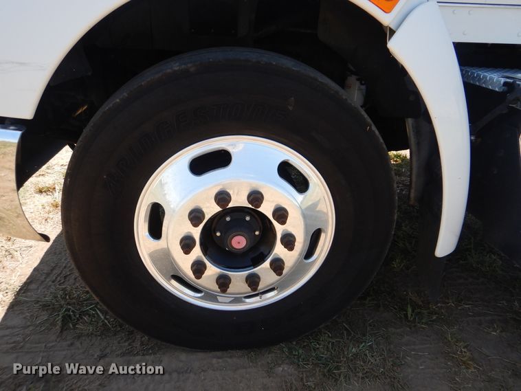 image for item GM9140 2010 Kenworth T370  box truck