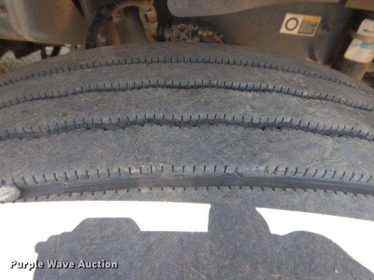 image for item GM9140 2010 Kenworth T370  box truck