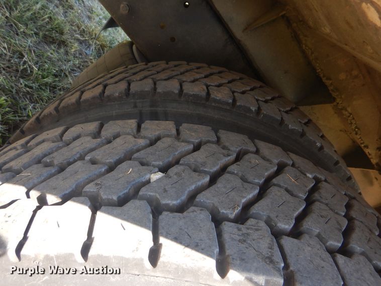 image for item GM9140 2010 Kenworth T370  box truck