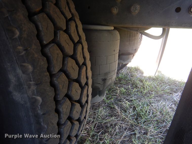 image for item GM9140 2010 Kenworth T370  box truck