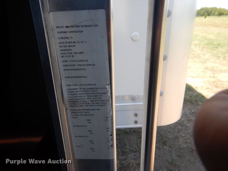 image for item GM9140 2010 Kenworth T370  box truck