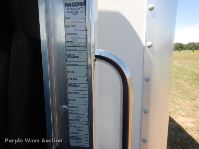 image for item GM9140 2010 Kenworth T370  box truck