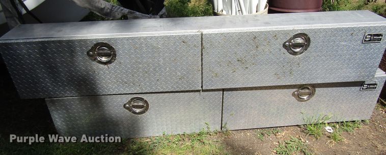 image for item GQ9101 (2) aluminum toolboxes