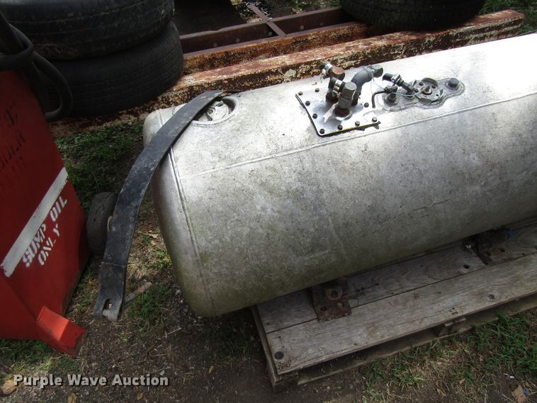 image for item GQ9102 Fuel and lube