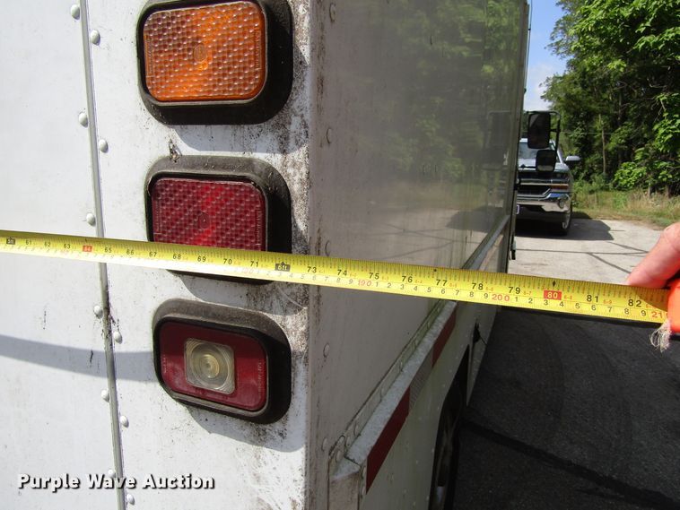 image for item GQ9105 1994 Utilimaster Aeromate  delivery truck