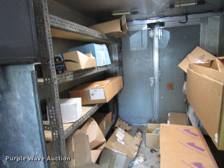 image for item GQ9105 1994 Utilimaster Aeromate  delivery truck