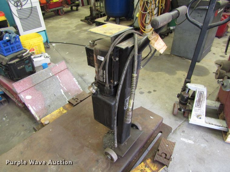 image for item GQ9108 Mid-Rise lift