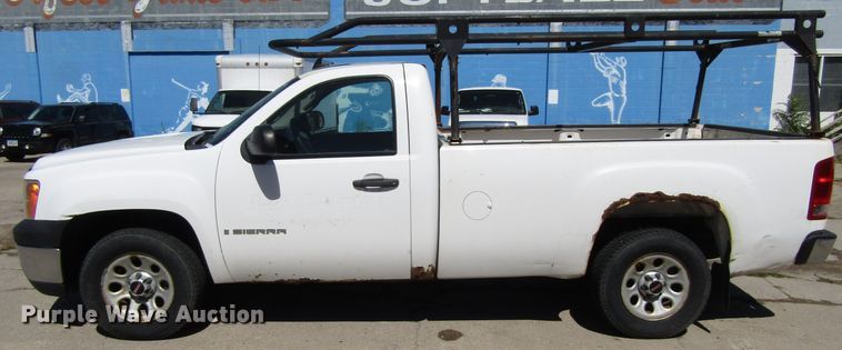 image for item GQ9113 2008 GMC Sierra 1500  pickup truck