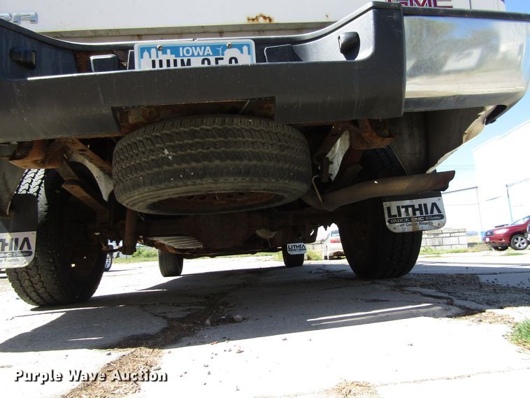 image for item GQ9113 2008 GMC Sierra 1500  pickup truck