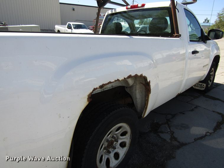 image for item GQ9113 2008 GMC Sierra 1500  pickup truck