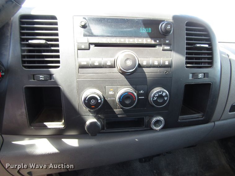 image for item GQ9113 2008 GMC Sierra 1500  pickup truck