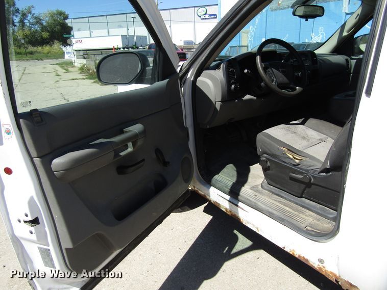 image for item GQ9113 2008 GMC Sierra 1500  pickup truck