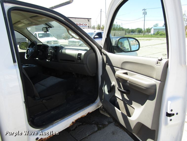 image for item GQ9113 2008 GMC Sierra 1500  pickup truck