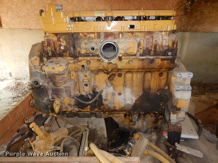 image for item GQ9753 2006 Caterpillar C13 12.5L six cylinder diesel engine