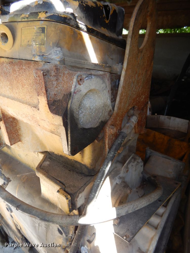 image for item GQ9754 1994 Caterpillar 3406E 14.6L six cylinder diesel engine