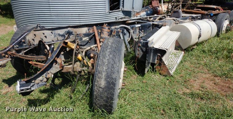 image for item GQ9755 (2) truck frames