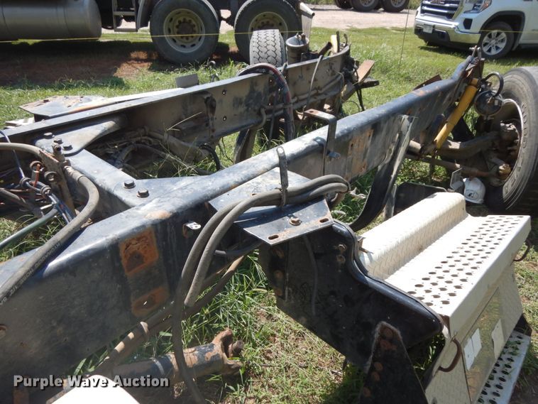 image for item GQ9755 (2) truck frames