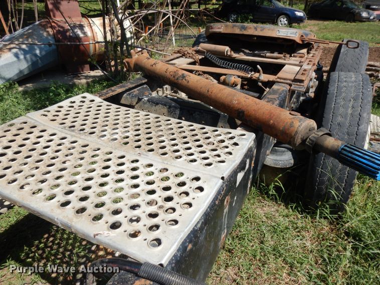 image for item GQ9755 (2) truck frames