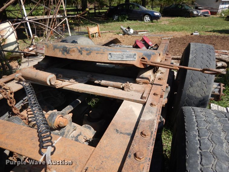 image for item GQ9755 (2) truck frames