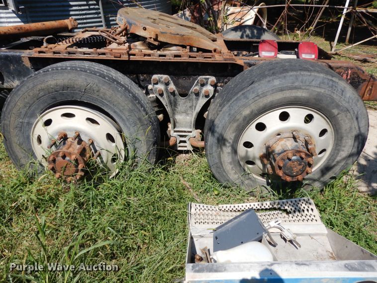 image for item GQ9755 (2) truck frames