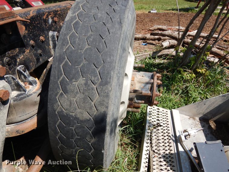 image for item GQ9755 (2) truck frames