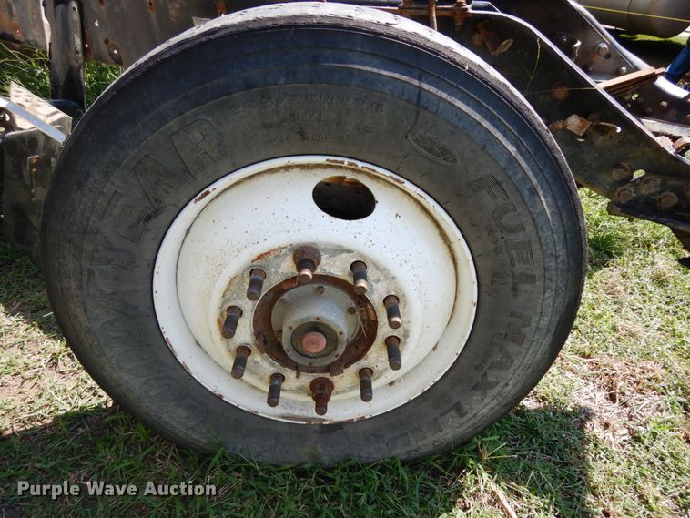 image for item GQ9755 (2) truck frames