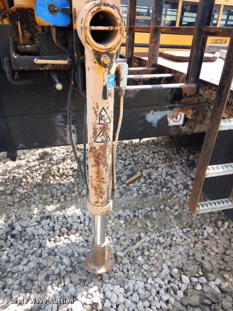 image for item GQ9756 1998 Nuova COPMAC1765/4 knuckle boom crane