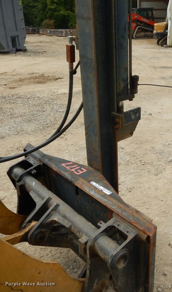 image for item GR9719 Skid steer log splitter