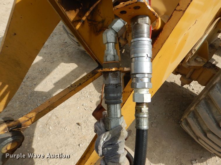 image for item GR9719 Skid steer log splitter