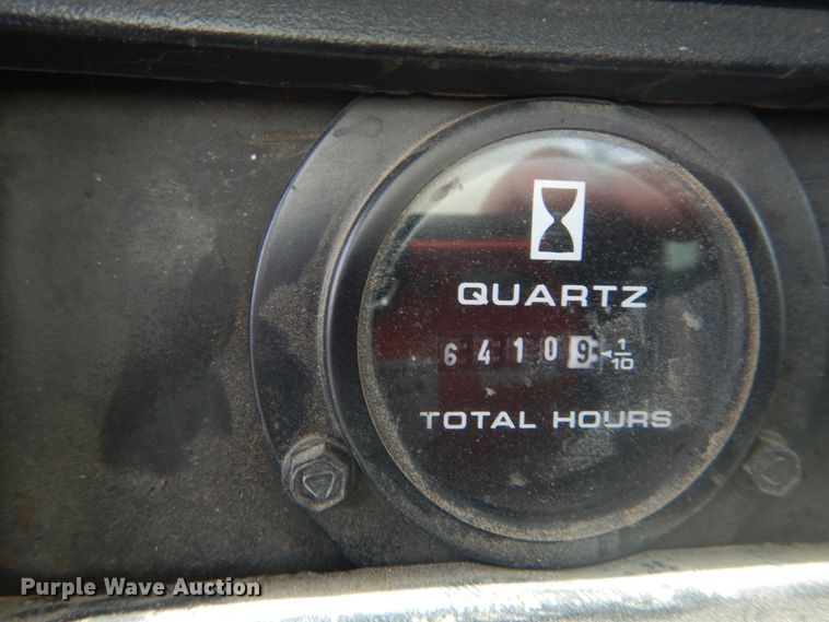 image for item GR9722 1993 International 4700  vacuum truck