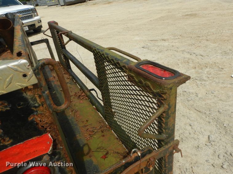 image for item GR9722 1993 International 4700  vacuum truck