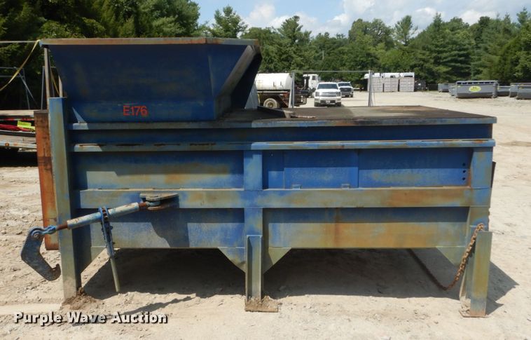 image for item GR9725 Stationary compactor