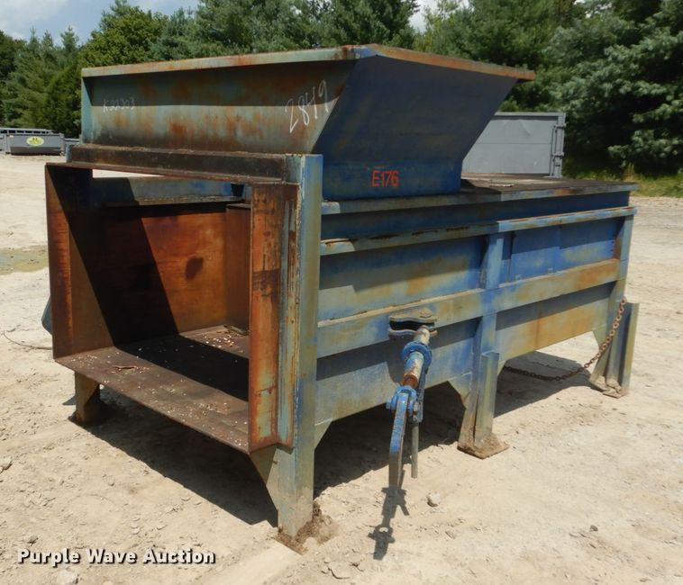 image for item GR9725 Stationary compactor