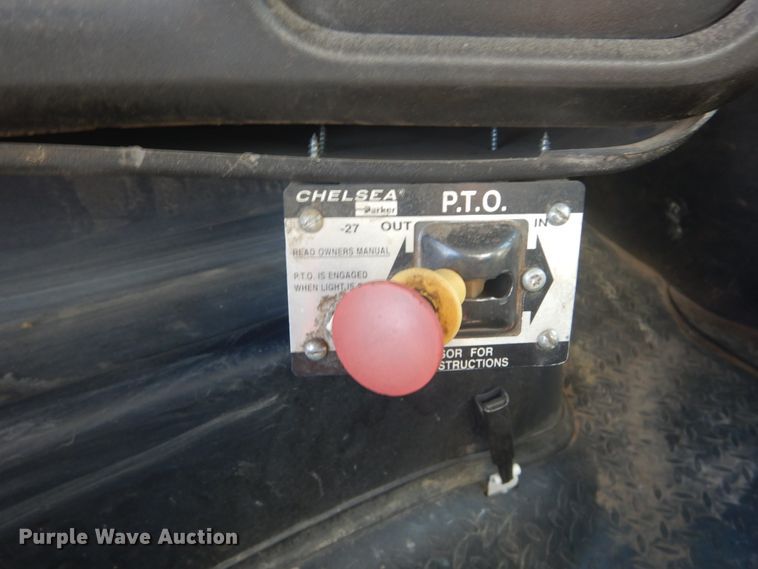 image for item GR9746 2005 Chevrolet C7500  service truck with crane