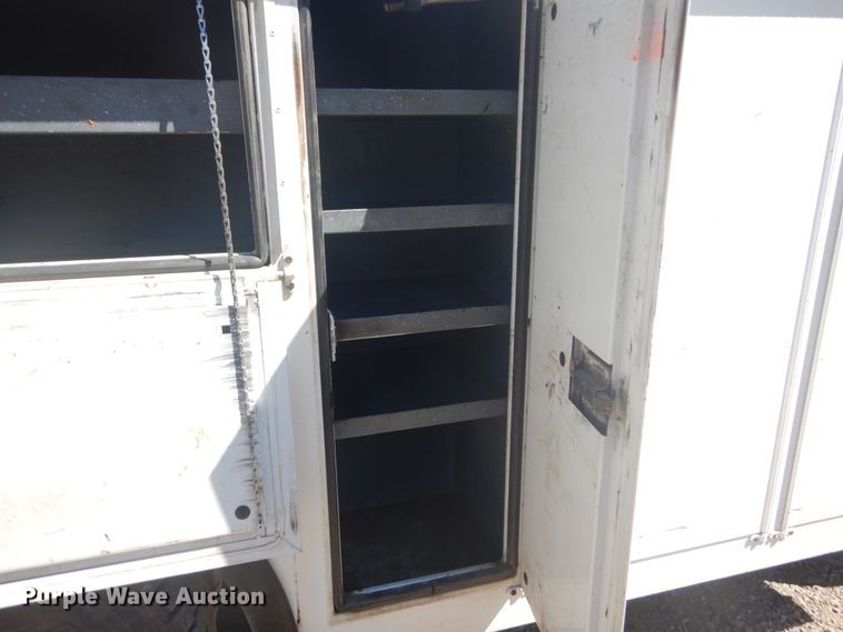 image for item GR9746 2005 Chevrolet C7500  service truck with crane