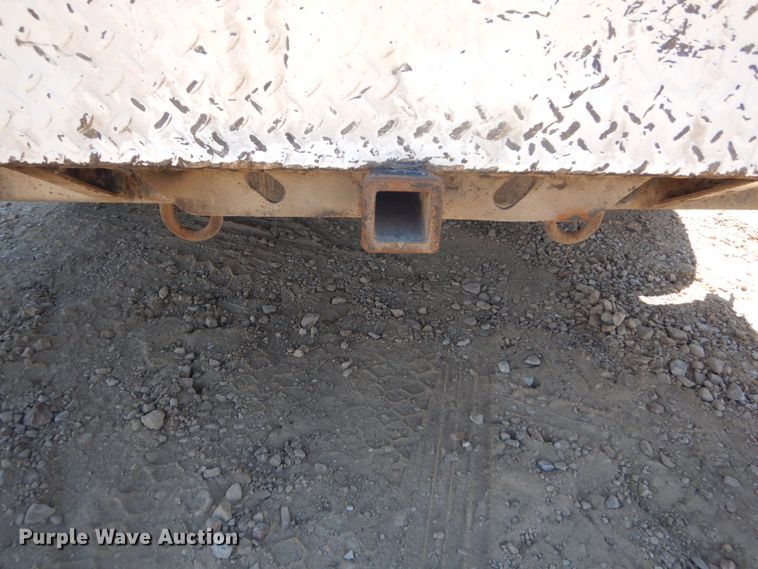 image for item GR9746 2005 Chevrolet C7500  service truck with crane