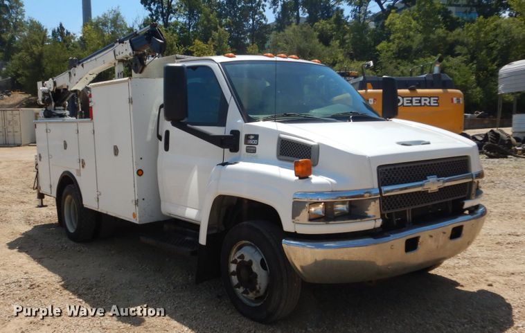 image for item GR9747 2006 Chevrolet C5500  service truck