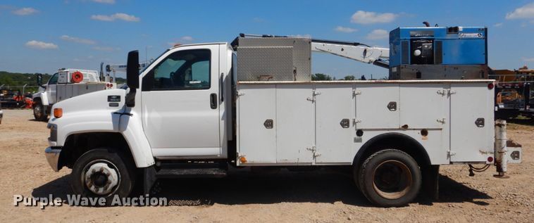 image for item GR9747 2006 Chevrolet C5500  service truck