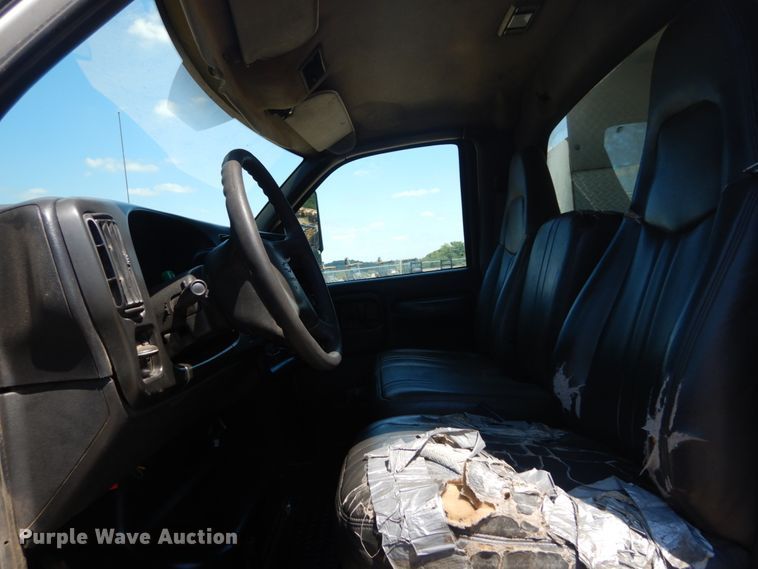 image for item GR9747 2006 Chevrolet C5500  service truck