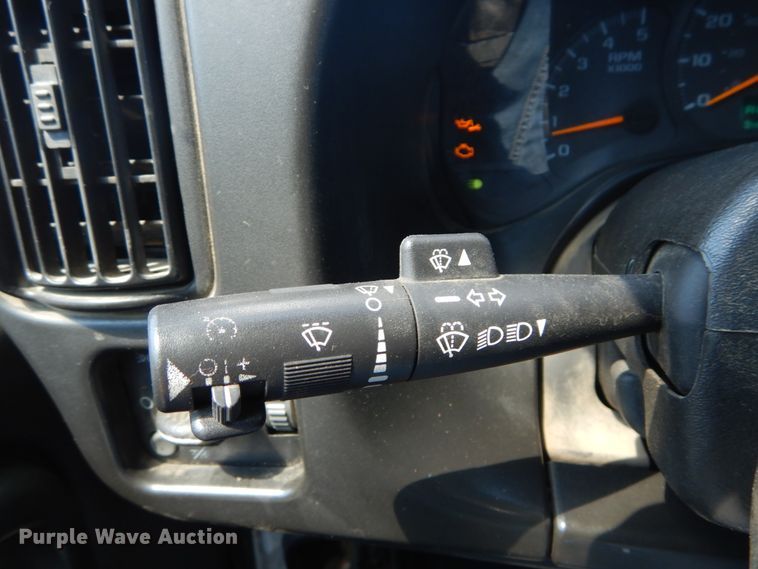 image for item GR9747 2006 Chevrolet C5500  service truck