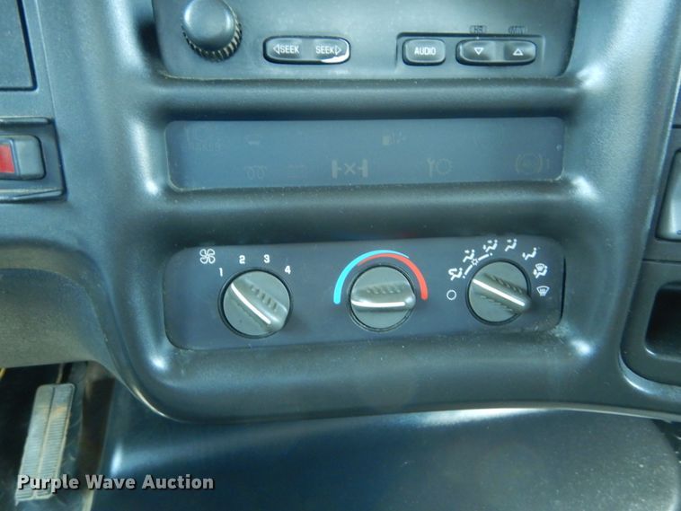 image for item GR9747 2006 Chevrolet C5500  service truck