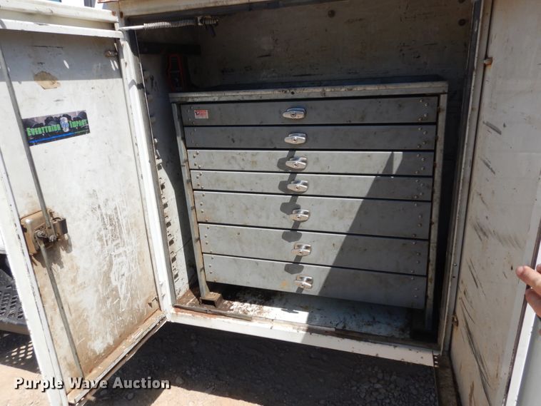 image for item GR9747 2006 Chevrolet C5500  service truck