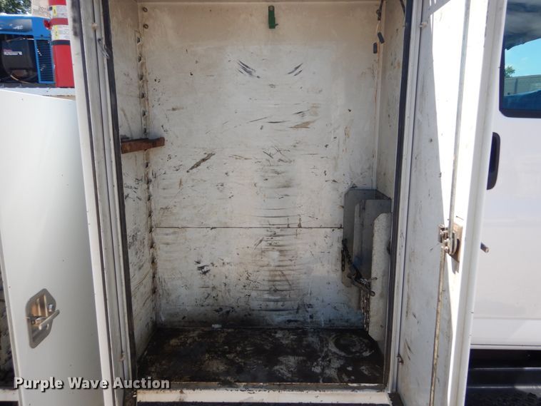 image for item GR9747 2006 Chevrolet C5500  service truck