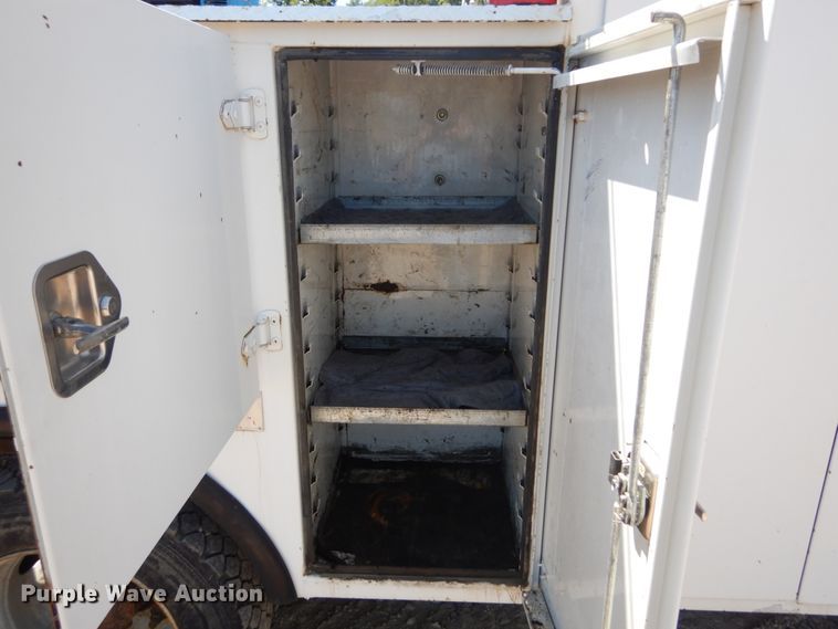 image for item GR9747 2006 Chevrolet C5500  service truck