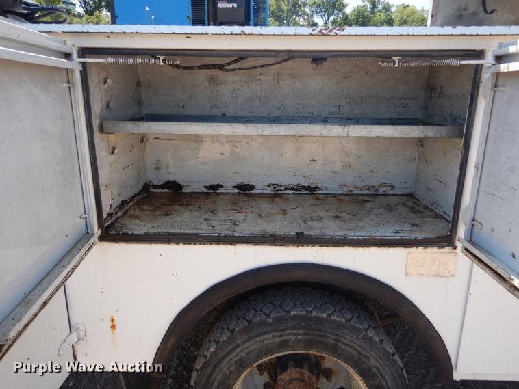 image for item GR9747 2006 Chevrolet C5500  service truck