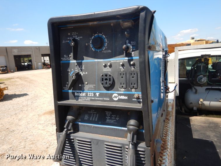 image for item GR9747 2006 Chevrolet C5500  service truck