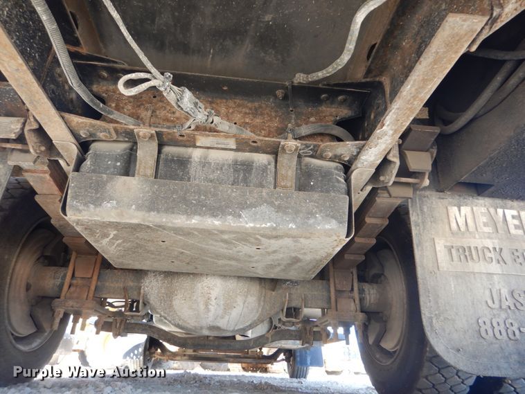 image for item GR9747 2006 Chevrolet C5500  service truck