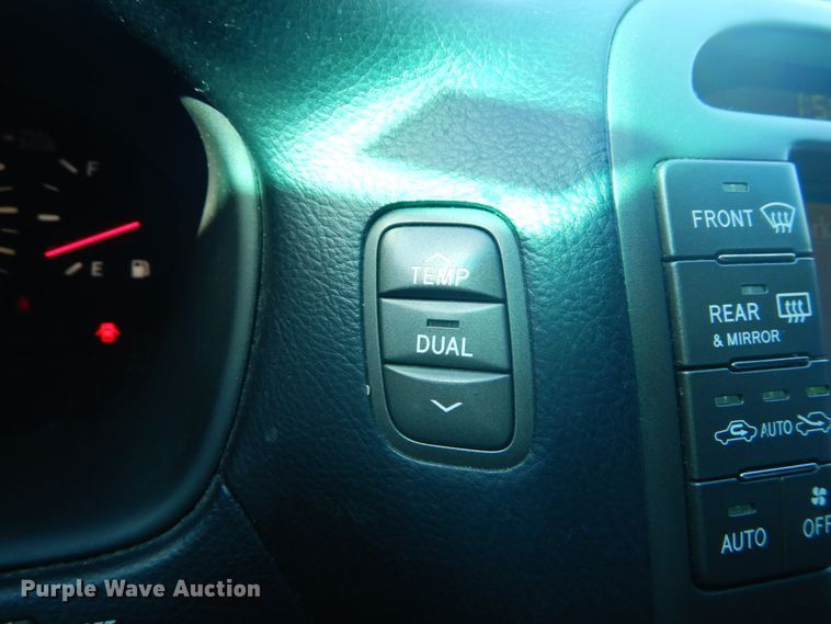 image for item GR9750 2003 Lexus LS430